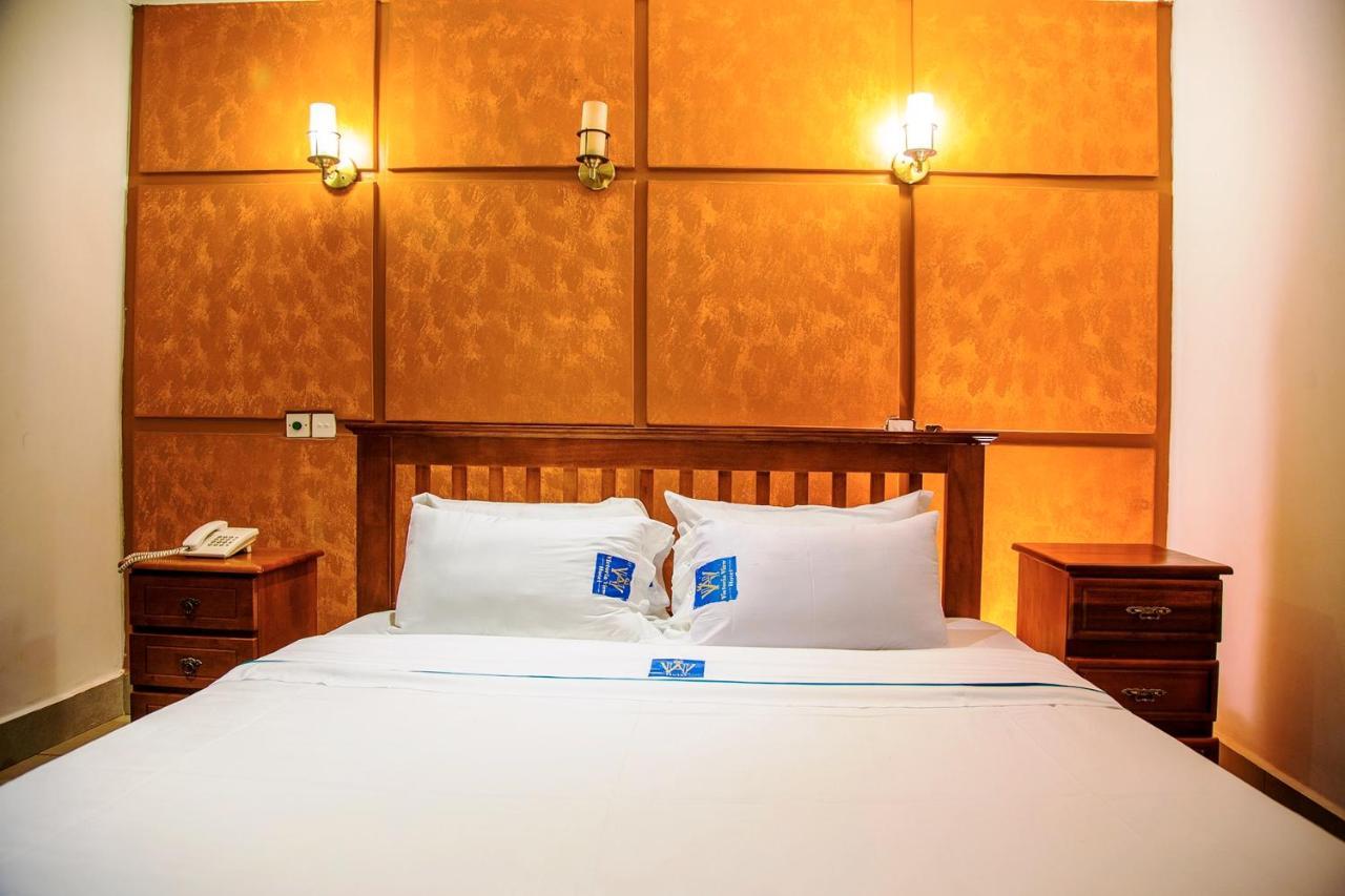 Victoria View Boutique Hotels Kigo เอนเทบเบ้ ภายนอก รูปภาพ
