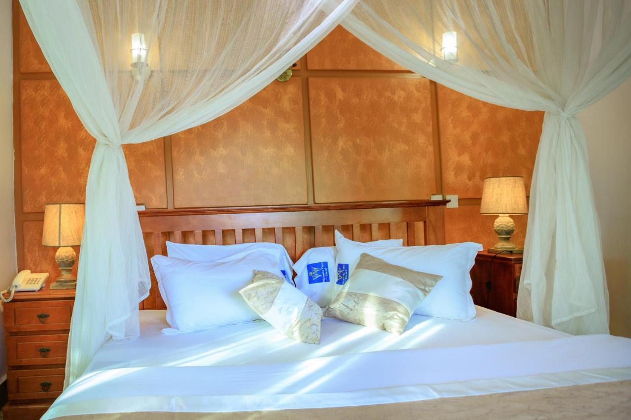 Victoria View Boutique Hotels Kigo เอนเทบเบ้ ภายนอก รูปภาพ
