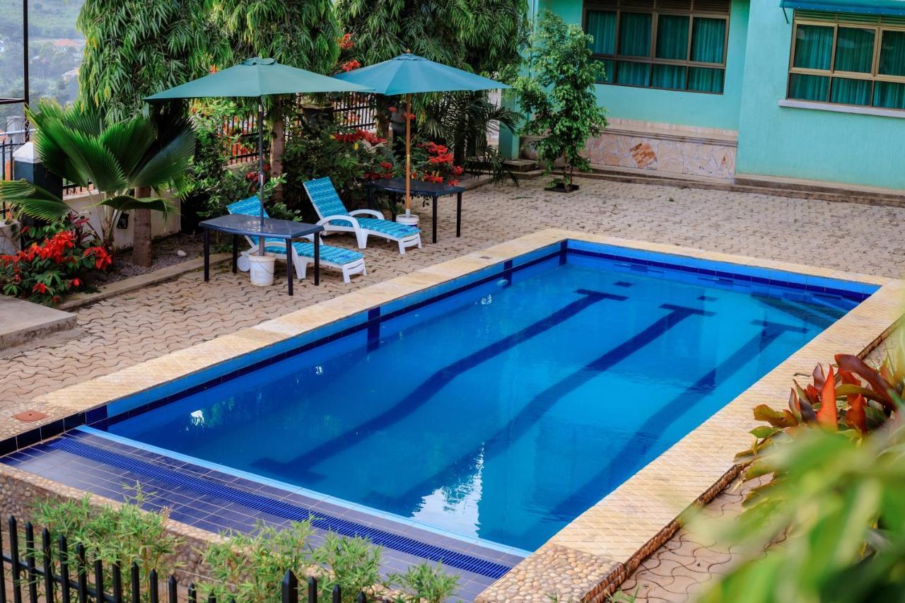 Victoria View Boutique Hotels Kigo เอนเทบเบ้ ภายนอก รูปภาพ