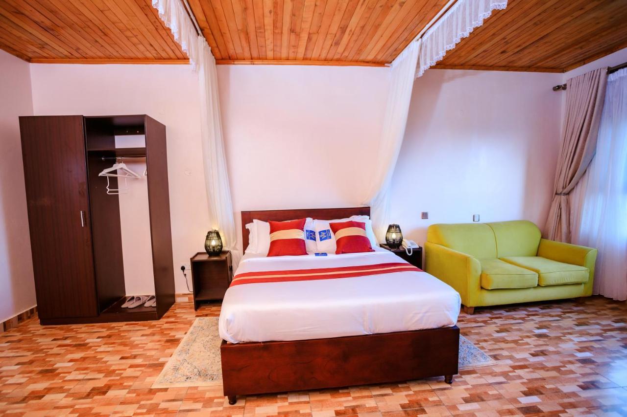 Victoria View Boutique Hotels Kigo เอนเทบเบ้ ภายนอก รูปภาพ