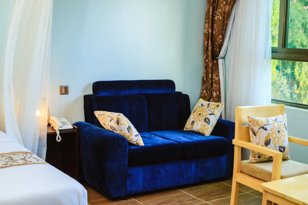 Victoria View Boutique Hotels Kigo เอนเทบเบ้ ภายนอก รูปภาพ