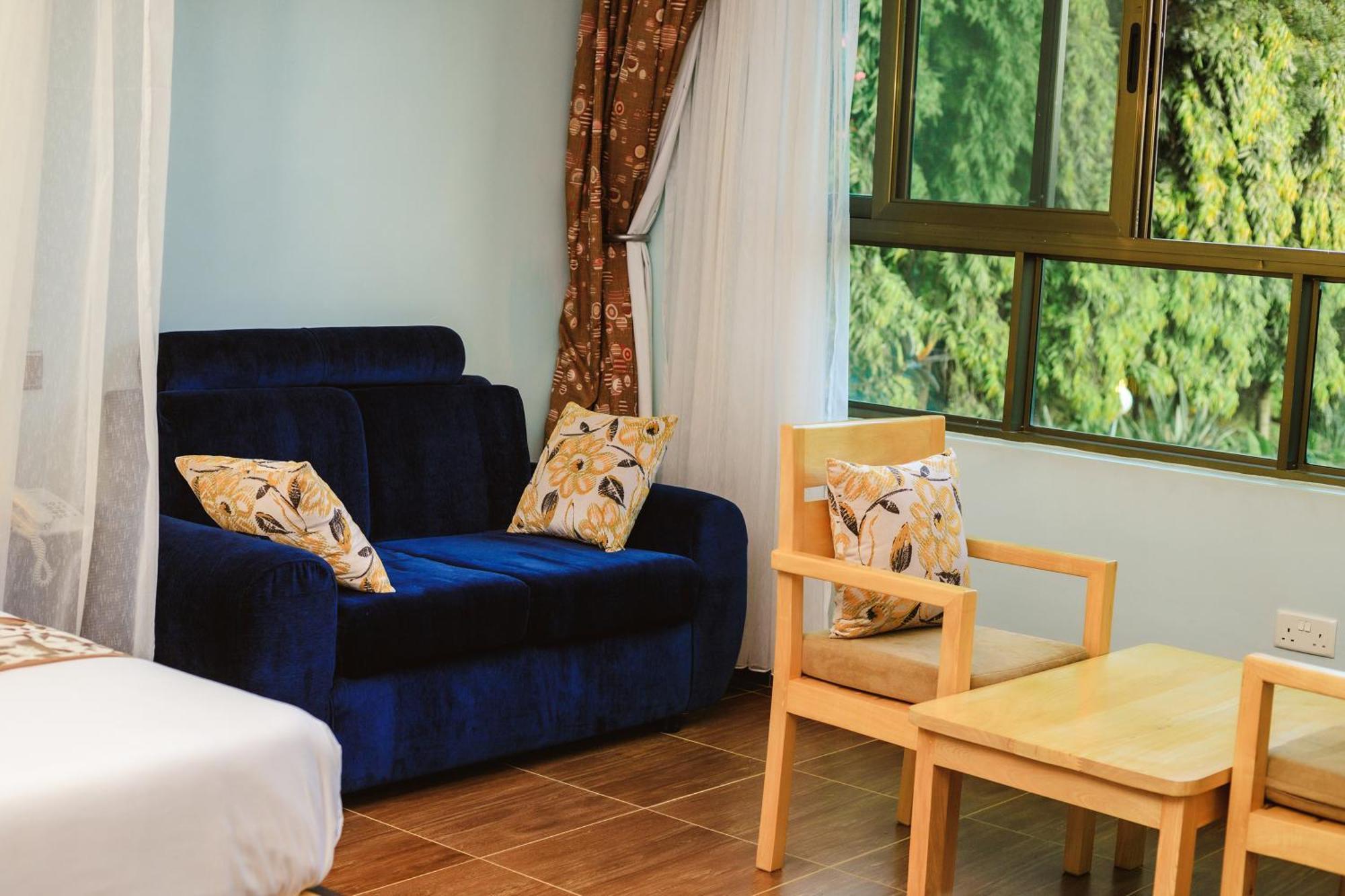 Victoria View Boutique Hotels Kigo เอนเทบเบ้ ภายนอก รูปภาพ